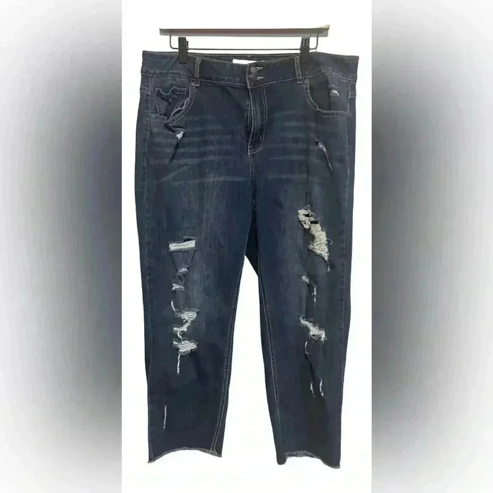 Plus size 18W cropped jeans